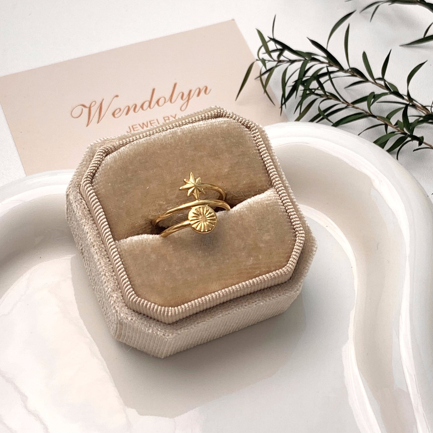 GOLDEN MOON OPEN RING