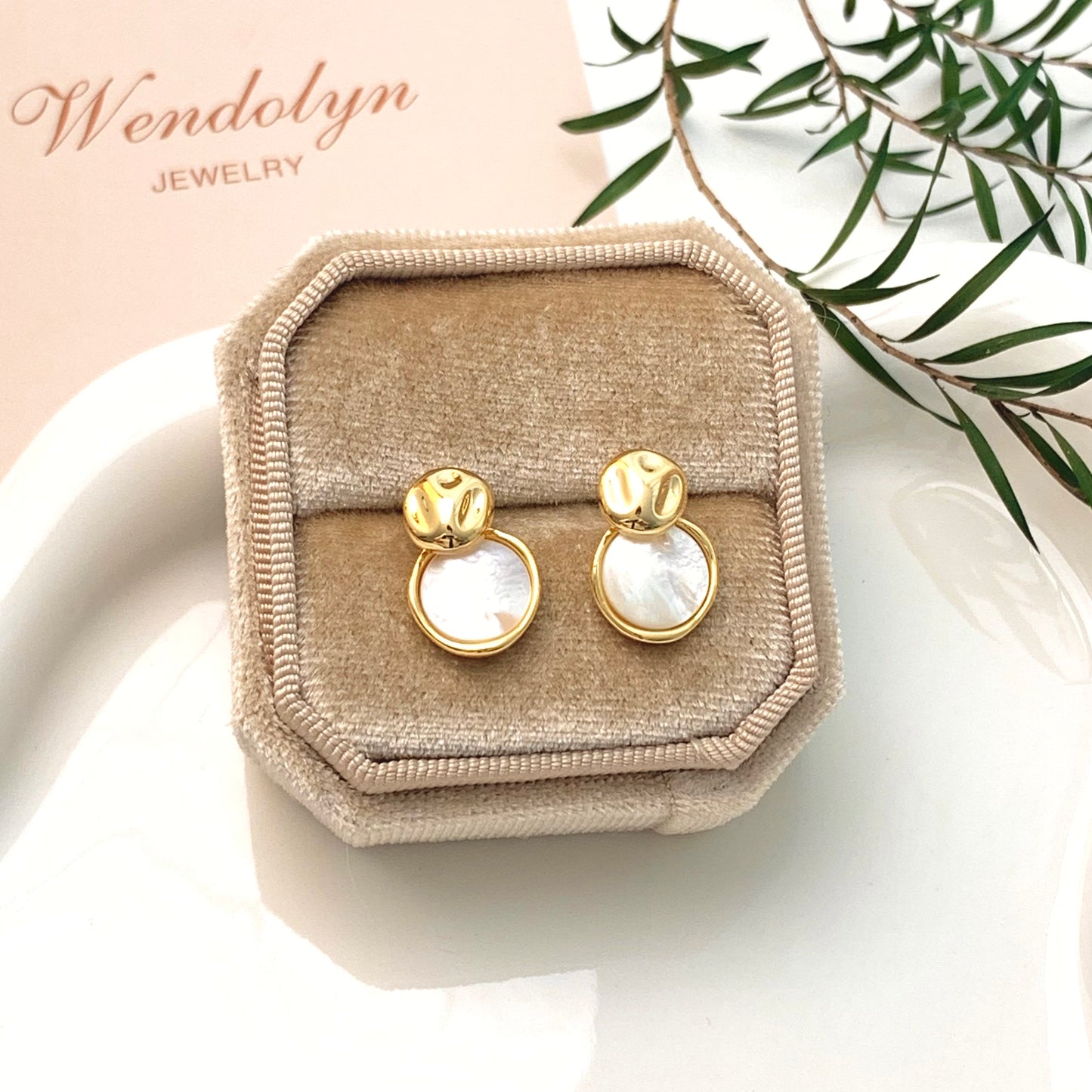 WHITE SHELL EARRINGS