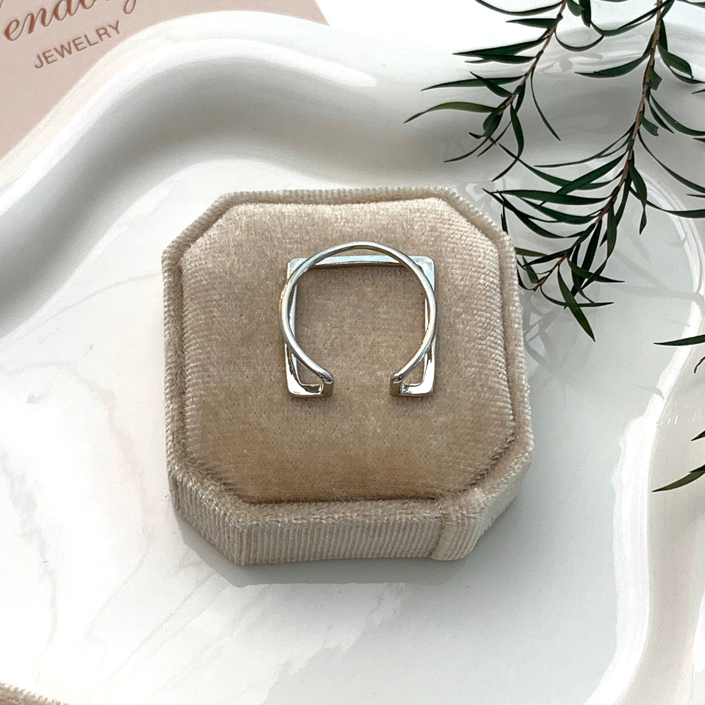 SLIVER DESIGN OPEN RING