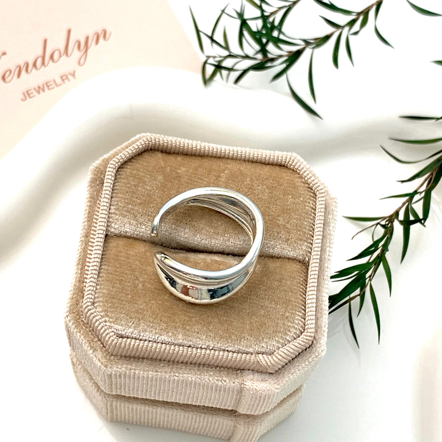 SLIVER WAVE OPEN RING