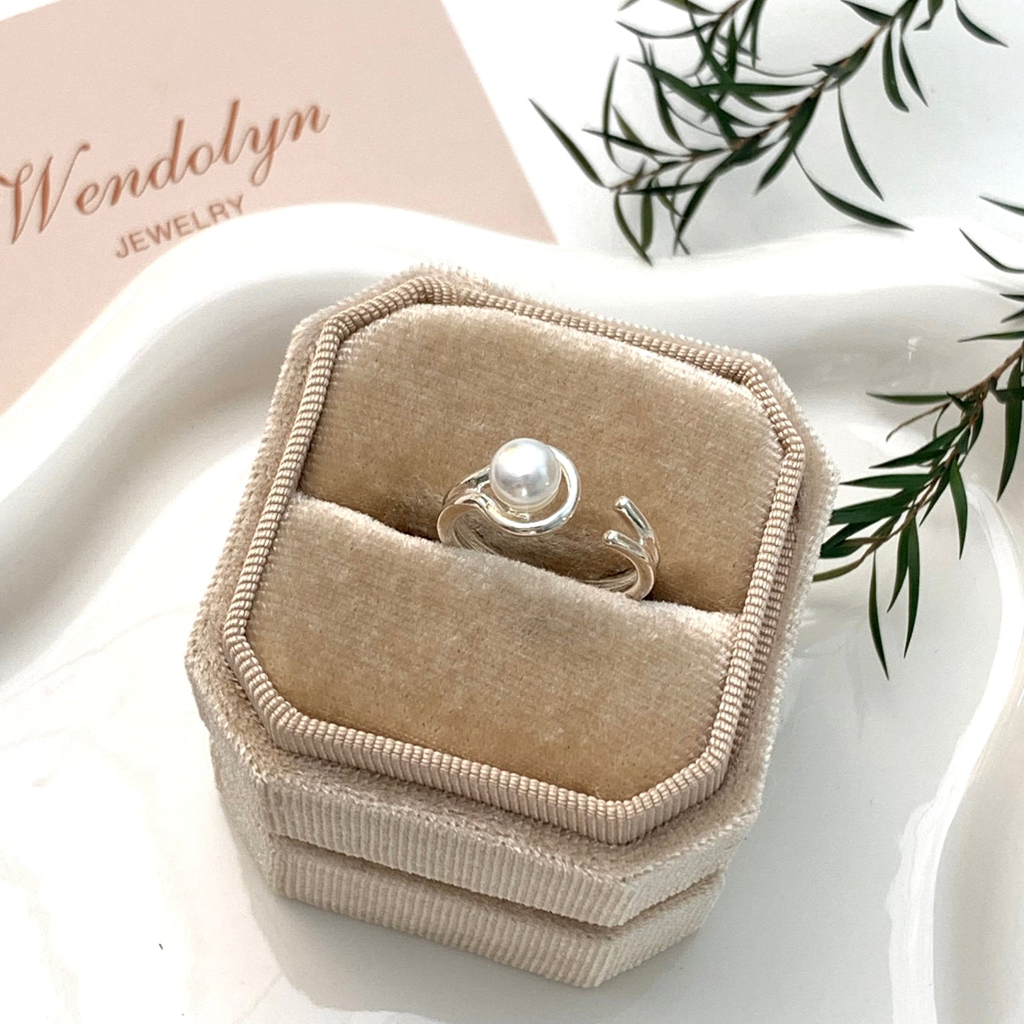 SLIVER PEARL DESIGN OPEN RING