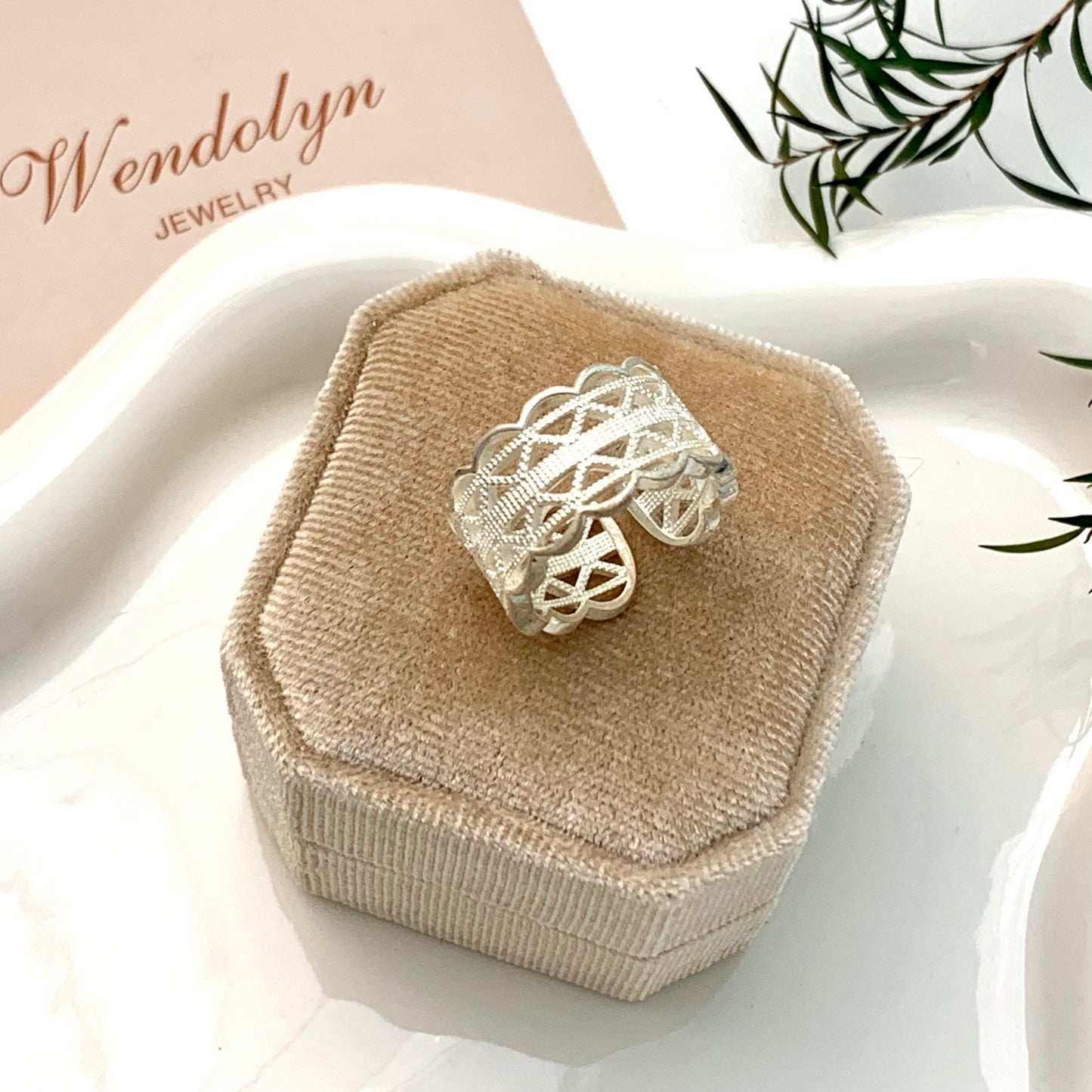 SLIVER WIDE DESIGN OPEN RING