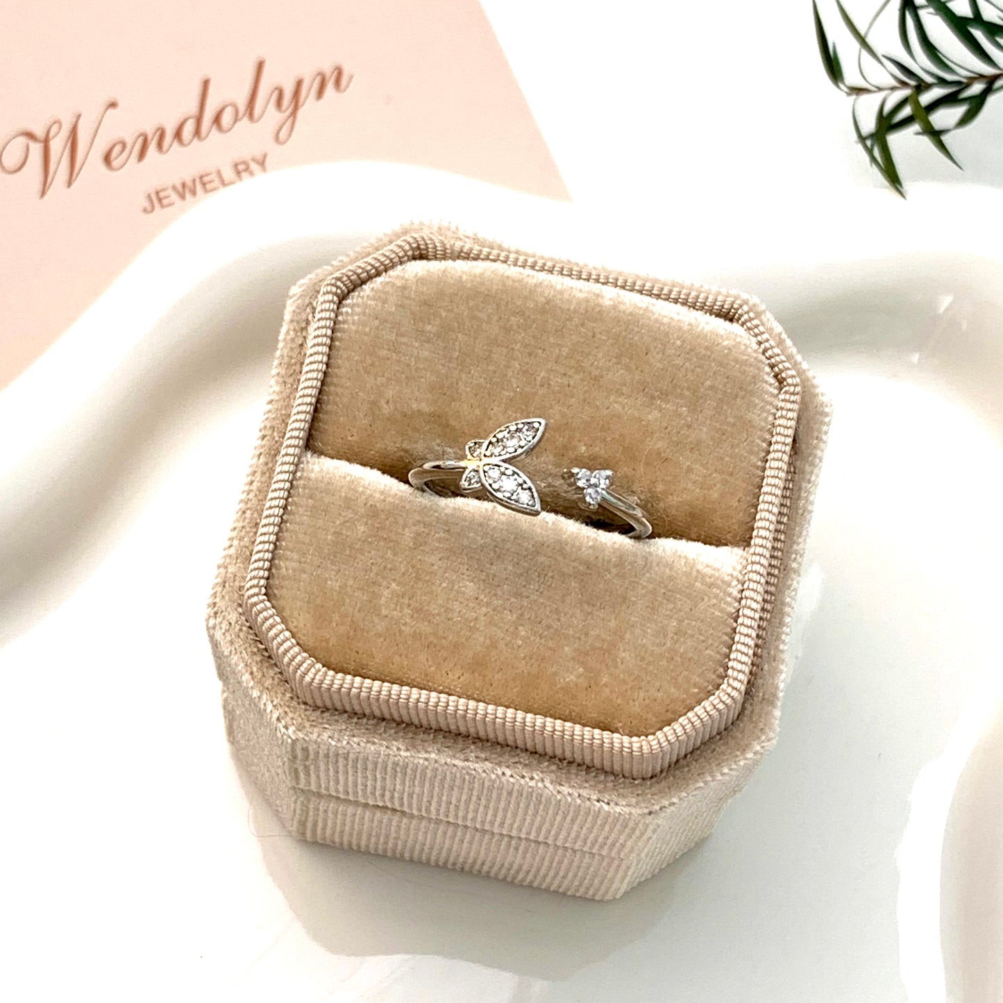 SLIVER BUTTERFLY ZIRCON OPEN RING