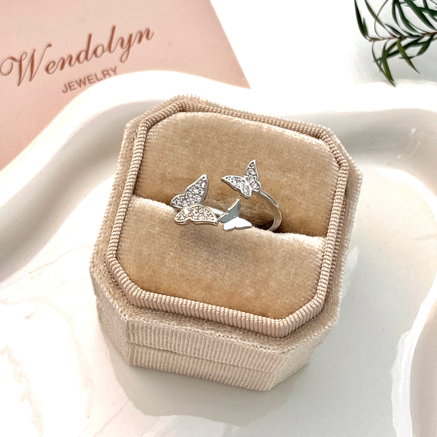 SLIVER BUTTERFLY LOVER ZIRCON OPEN RING