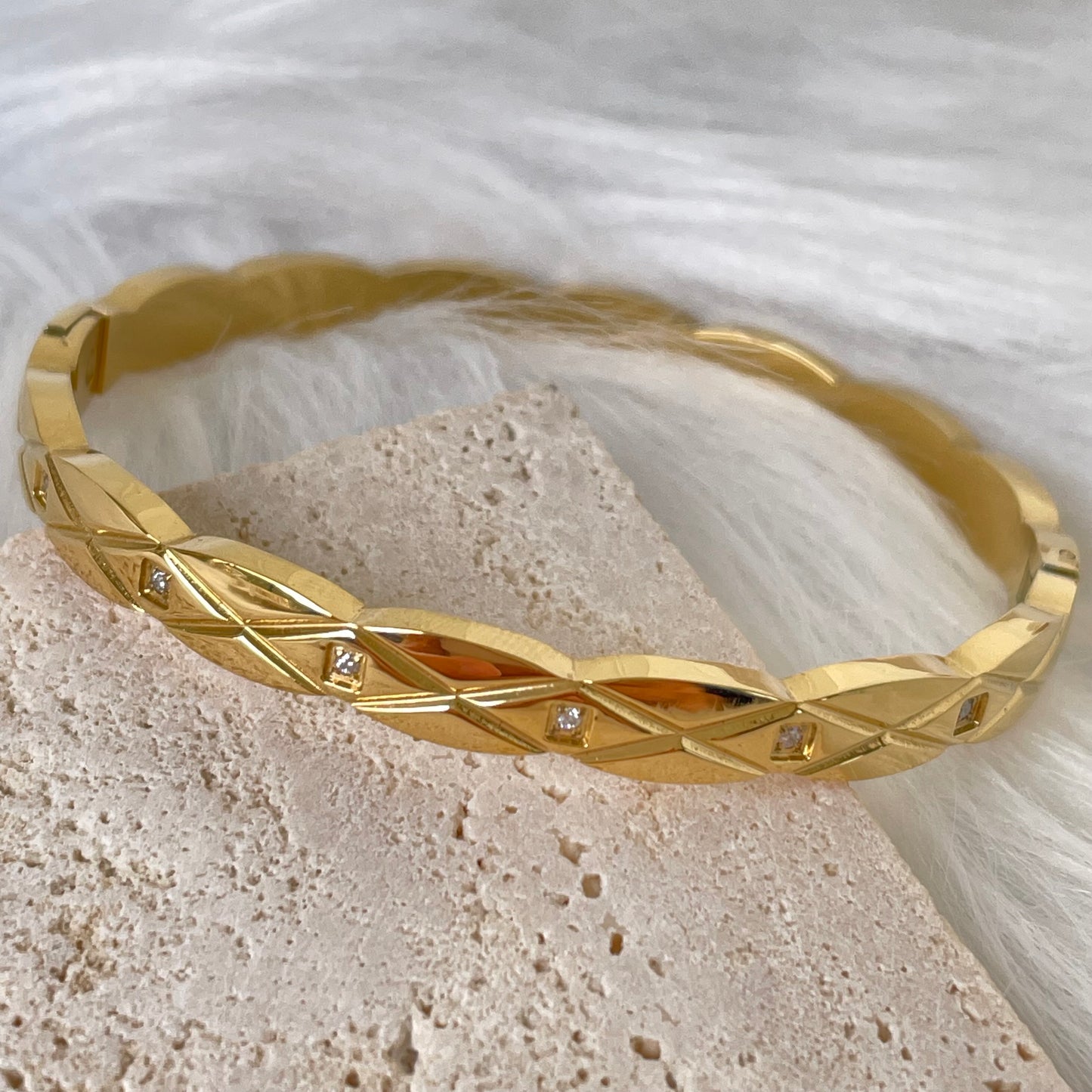 METEOR KISS BRACELET