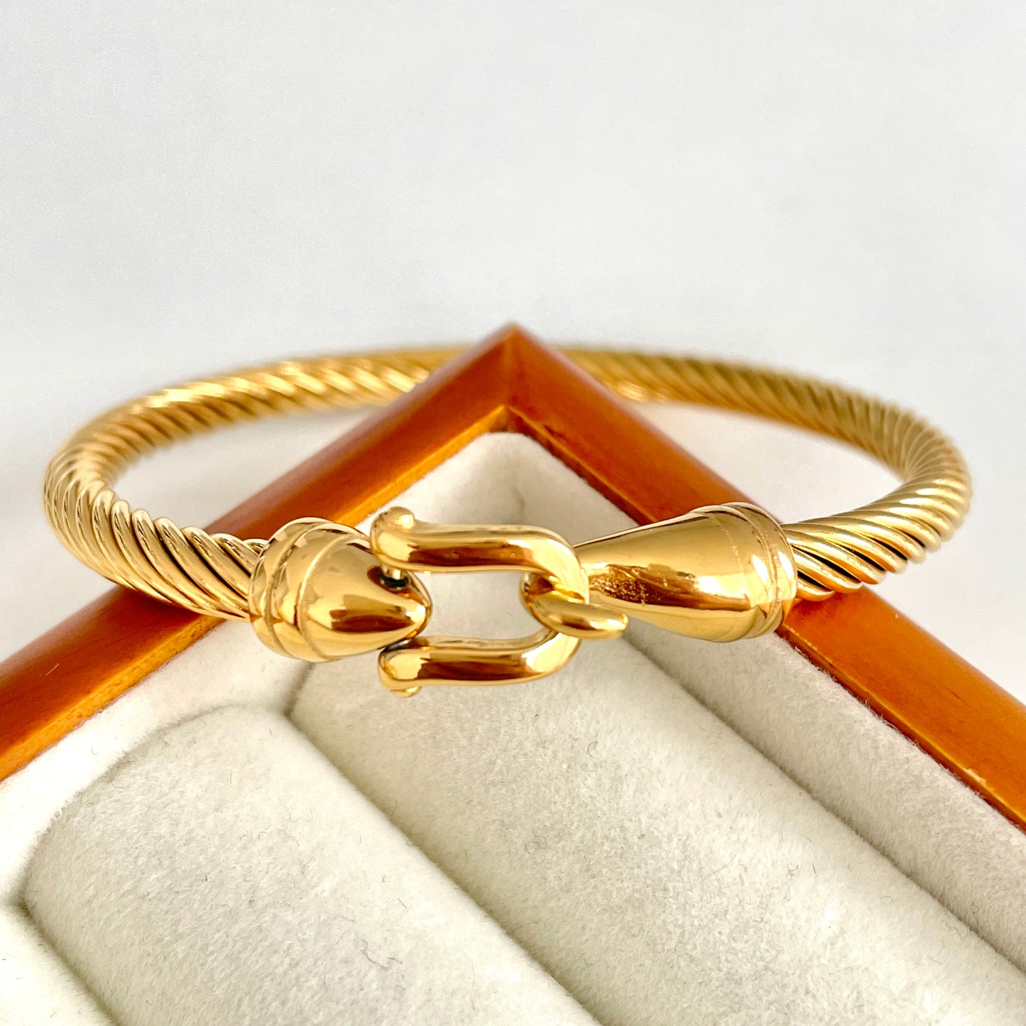 Horseshoe Buckle Bracelet