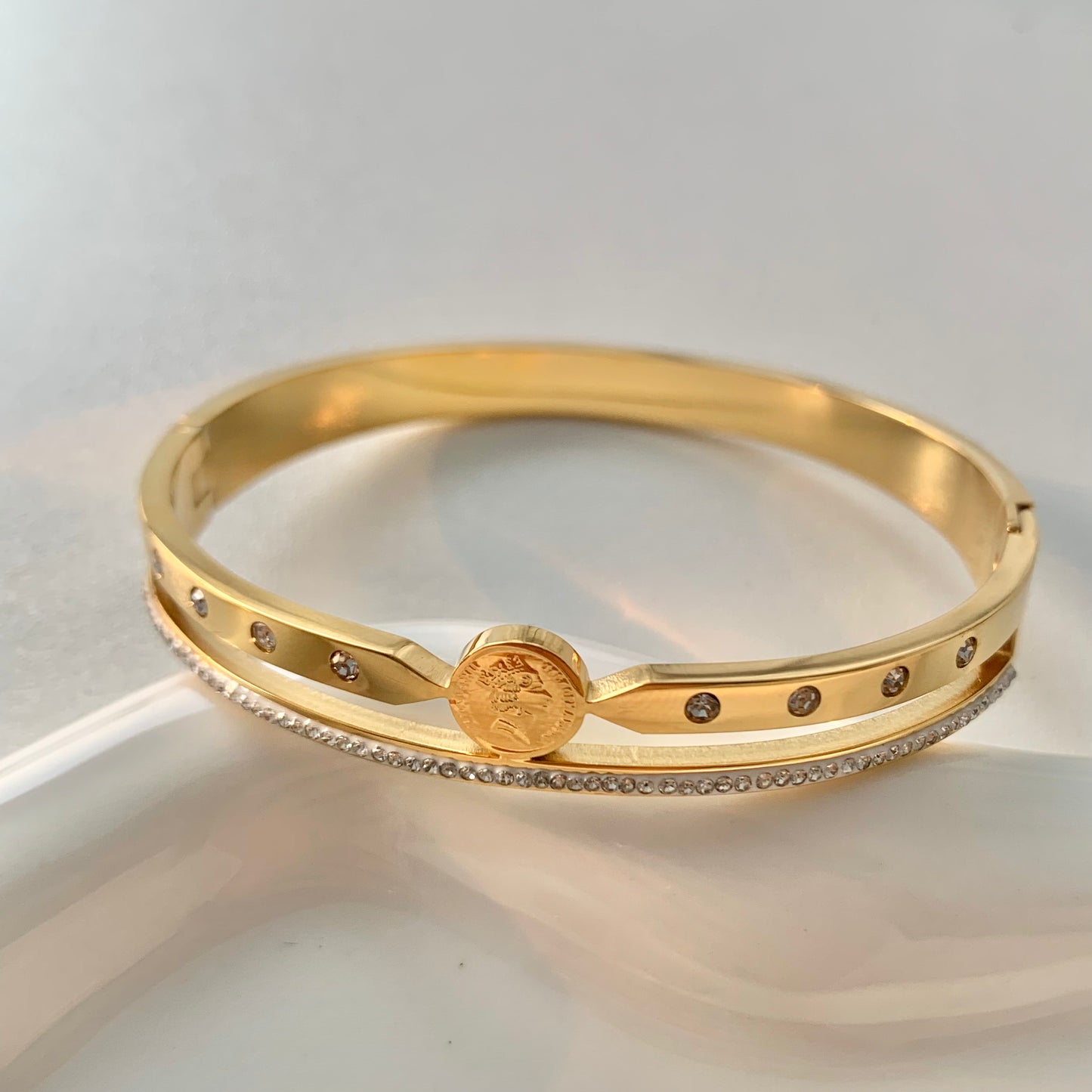 Golden Circle Zirconia Bracelet