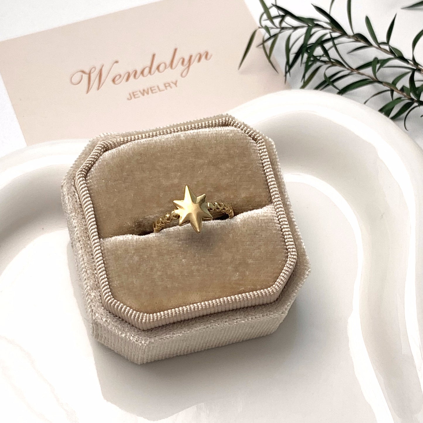 GOLDEN STAR OPEN RING