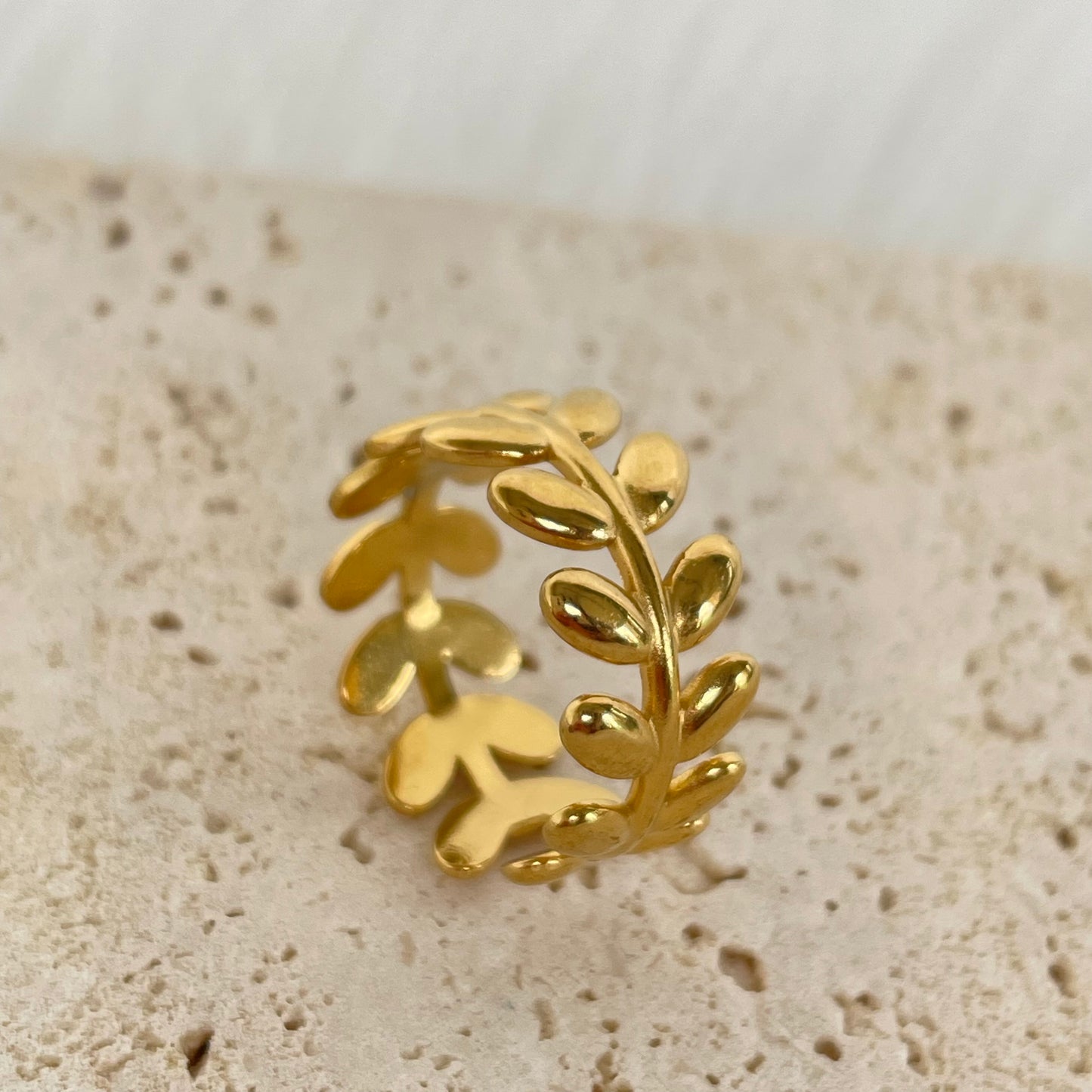 LEAF RING