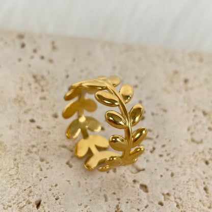 LEAF RING