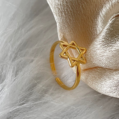 STAR RING
