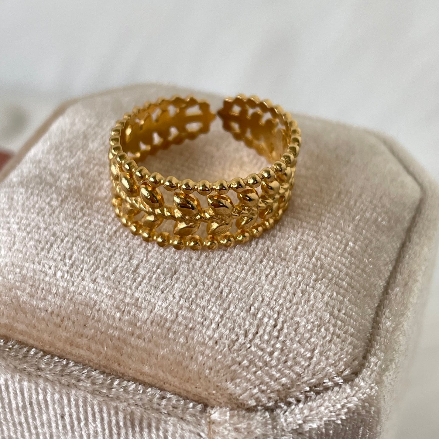 DOUBLE LEAF RING