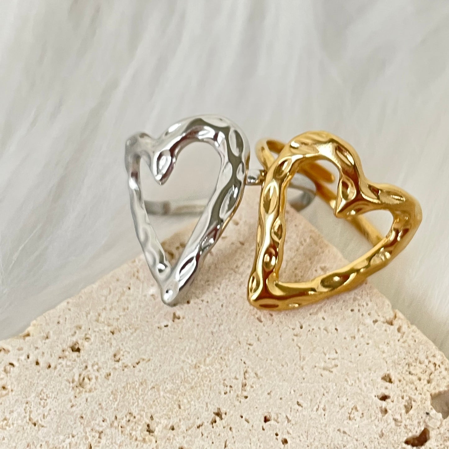LOVE RING