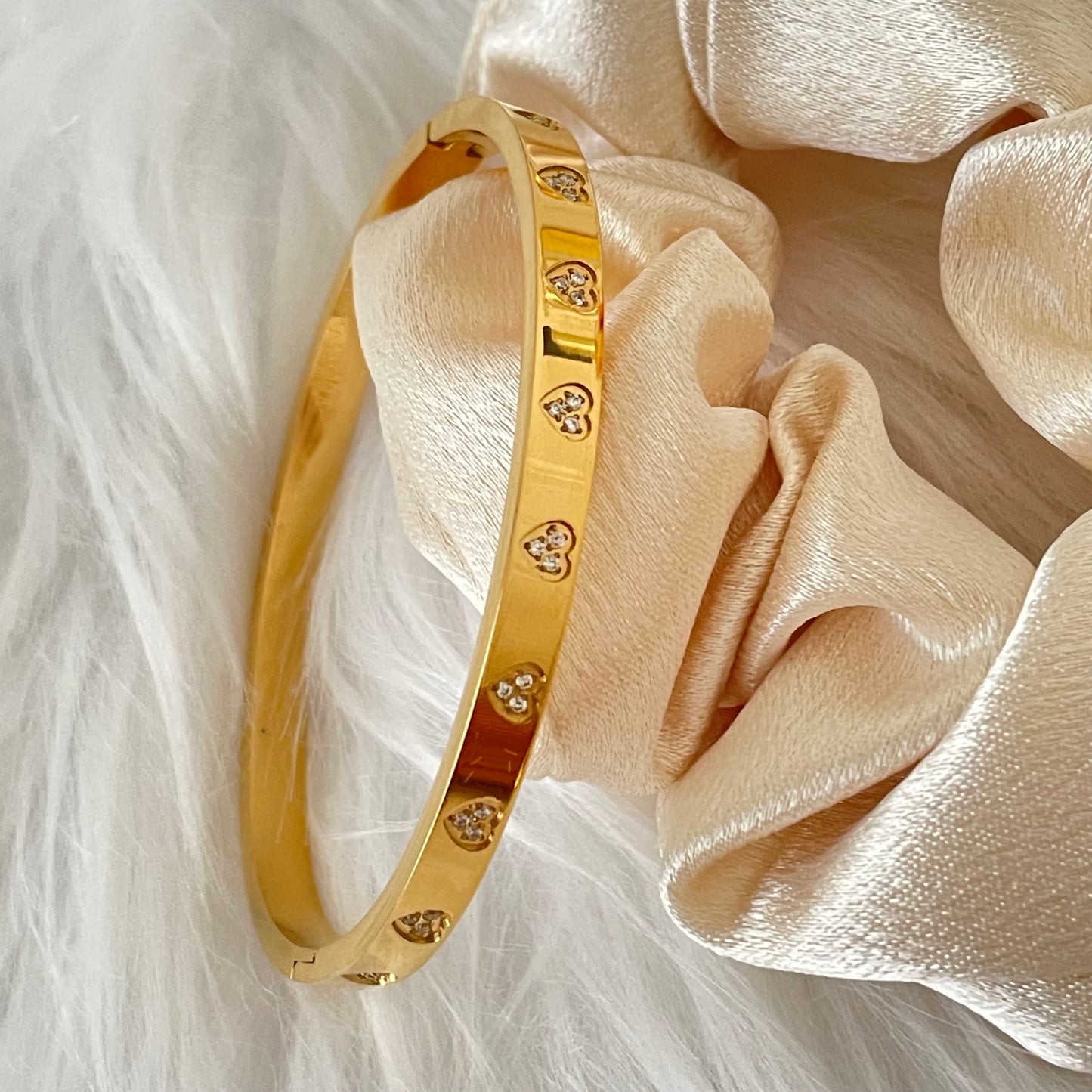 LITTLE HEART BRACELET