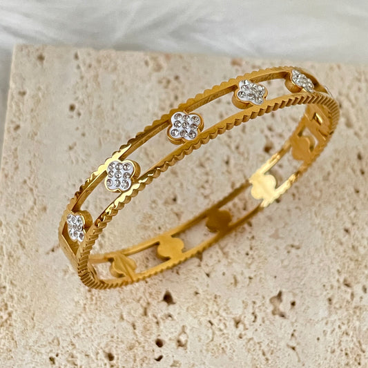 SPARKLING CLOVER BRACELET