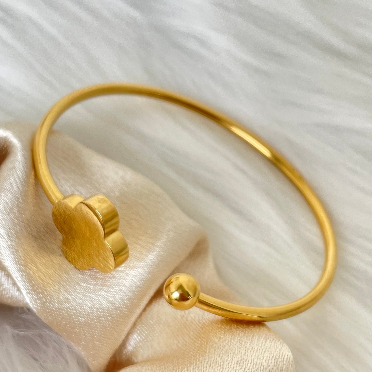 GOLDEN CLOVER ~ BRACELET