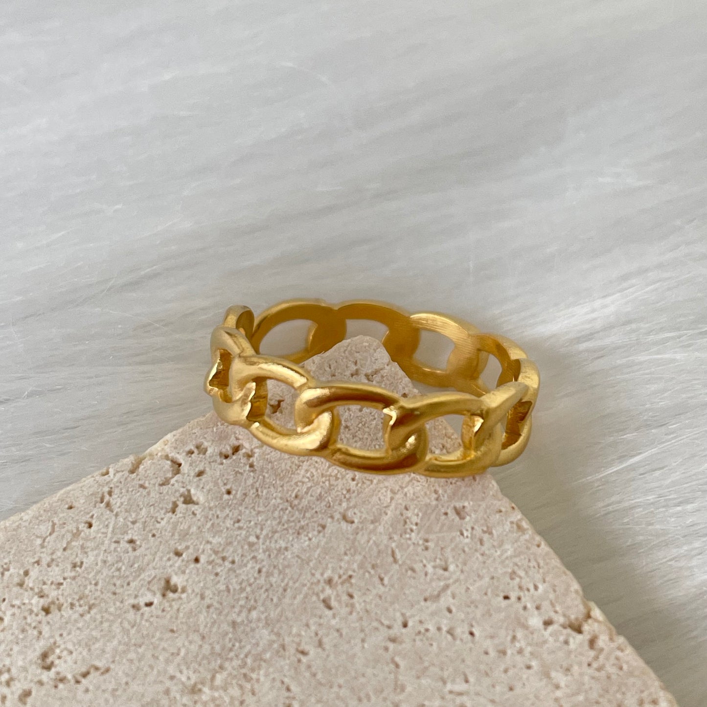 SIMPLE RING