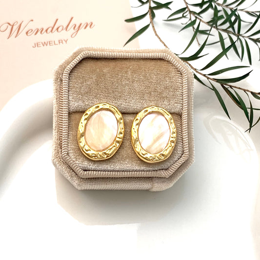 AEROLITE CIRCLE EARRINGS