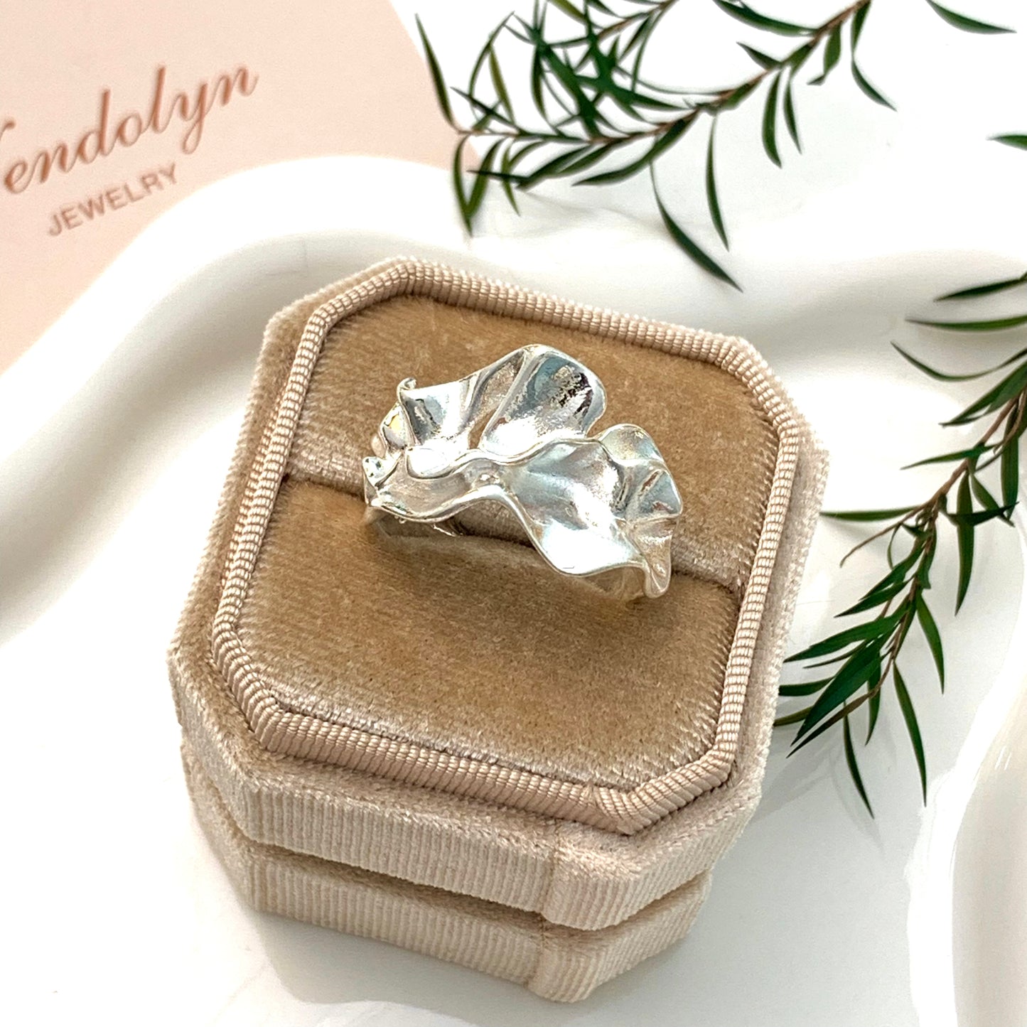 SLIVER FLOWER OPEN RING