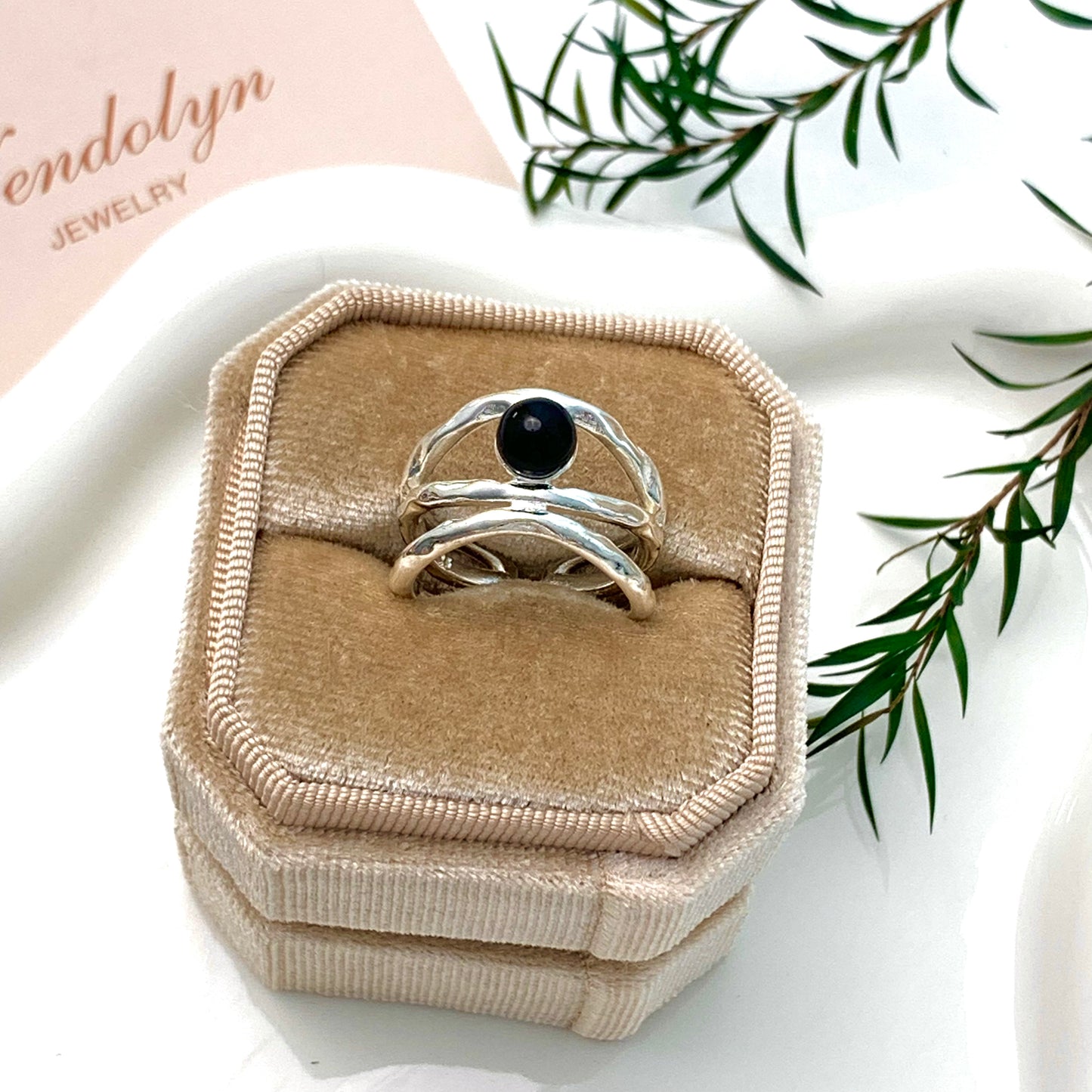 SLIVER BLACK PEARL OPEN RING