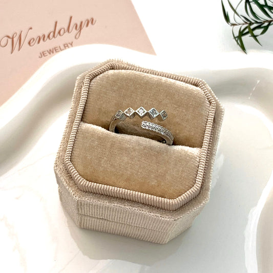 SLIVER DESIGN DARK OPEN RING