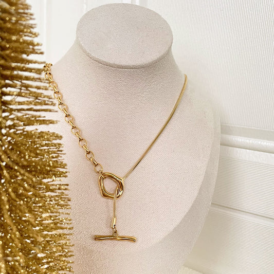 GOLD SWEATER CHAIN NECKLACE