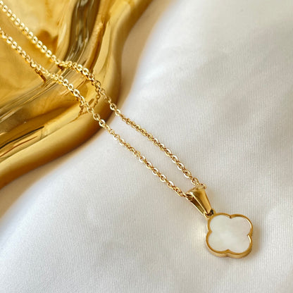 FOUR LEAF NECKLACE