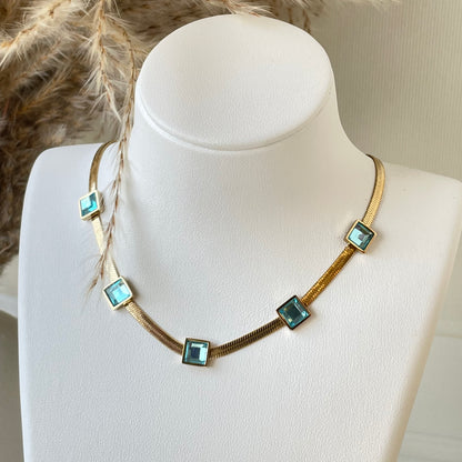 BLUE PRECIOUS STONE NECKLACE
