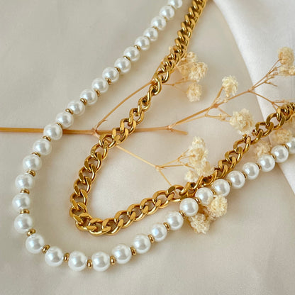FRENCH TWIST FOLDED NECKLACE