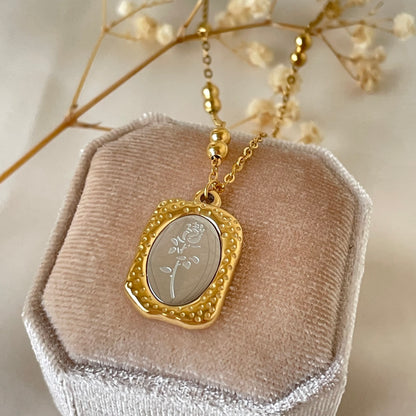 ROSE NECKLACE