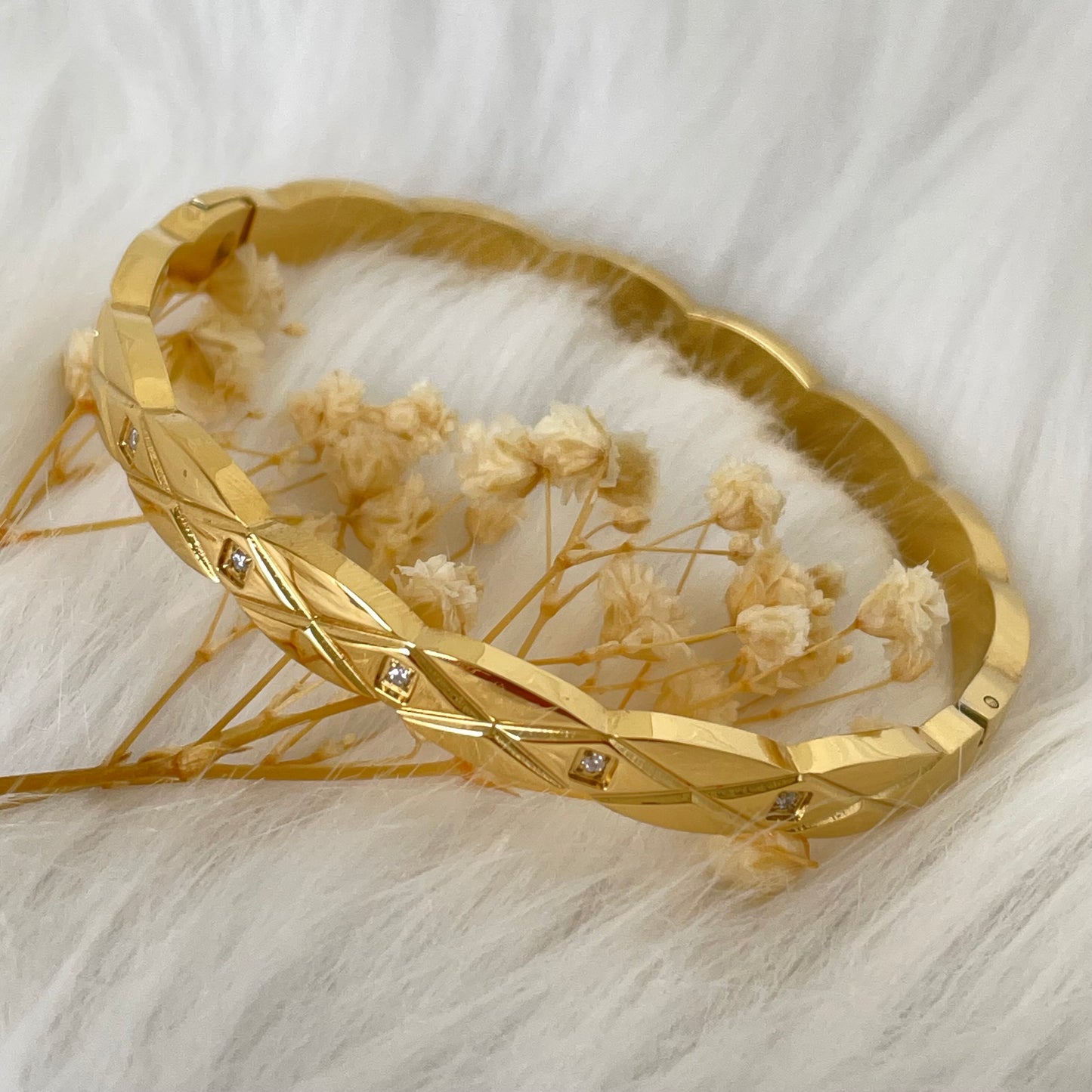 METEOR KISS BRACELET