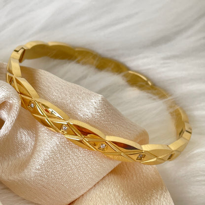 METEOR KISS BRACELET