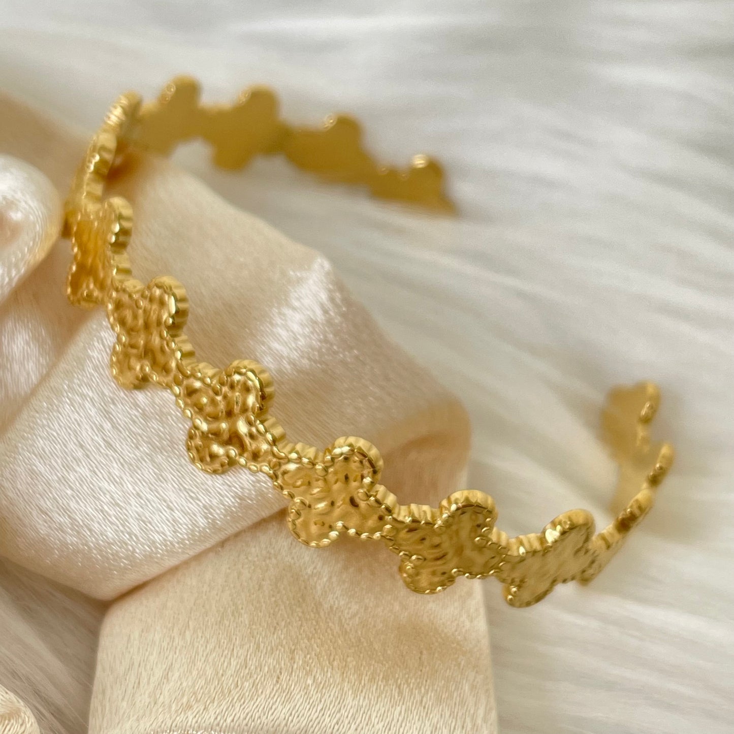 BLISSFUL MOMENTS BRACELET