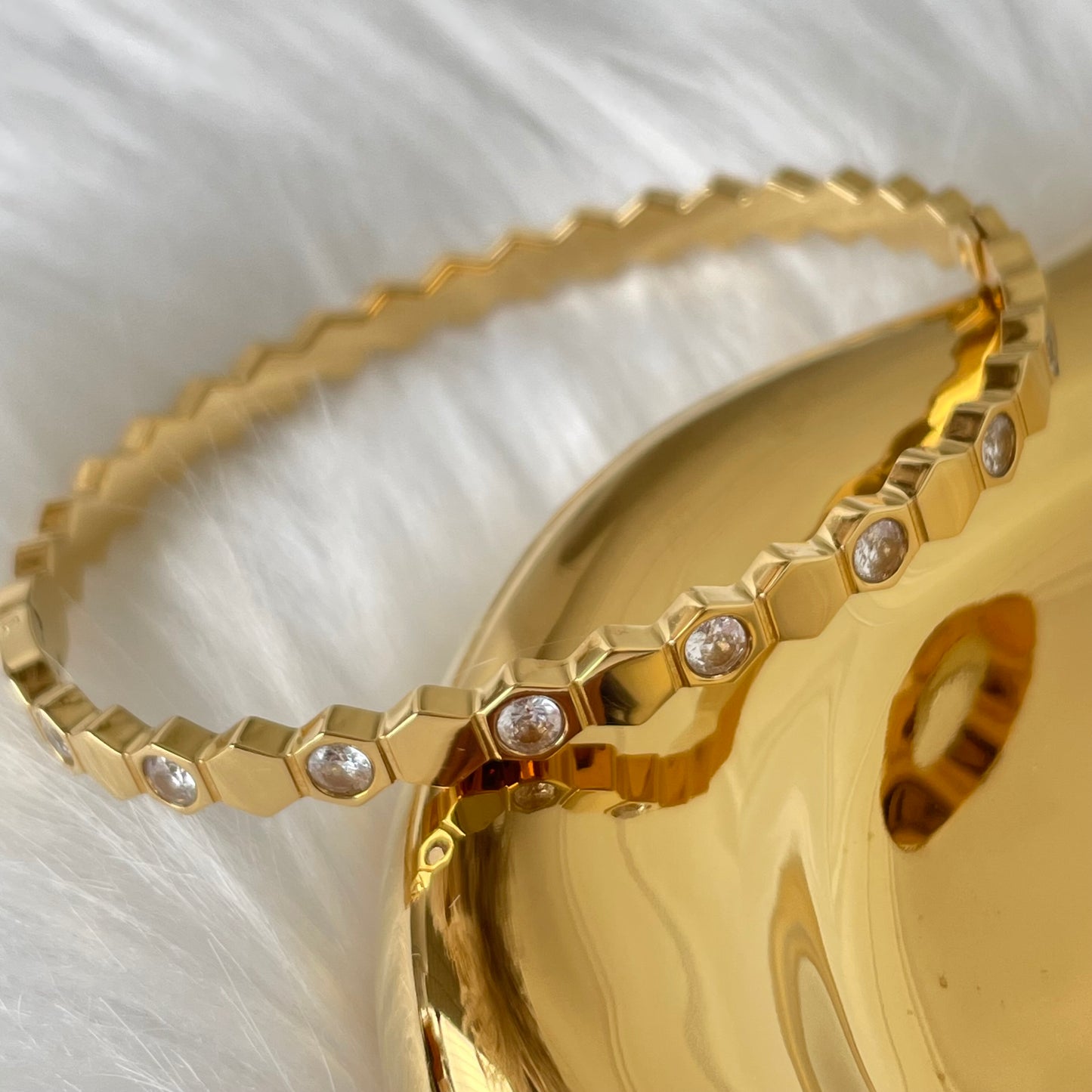 BLOSSOMING LOVE BRACELET