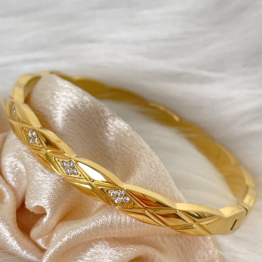 HEARTFELT PROMISE BRACELET