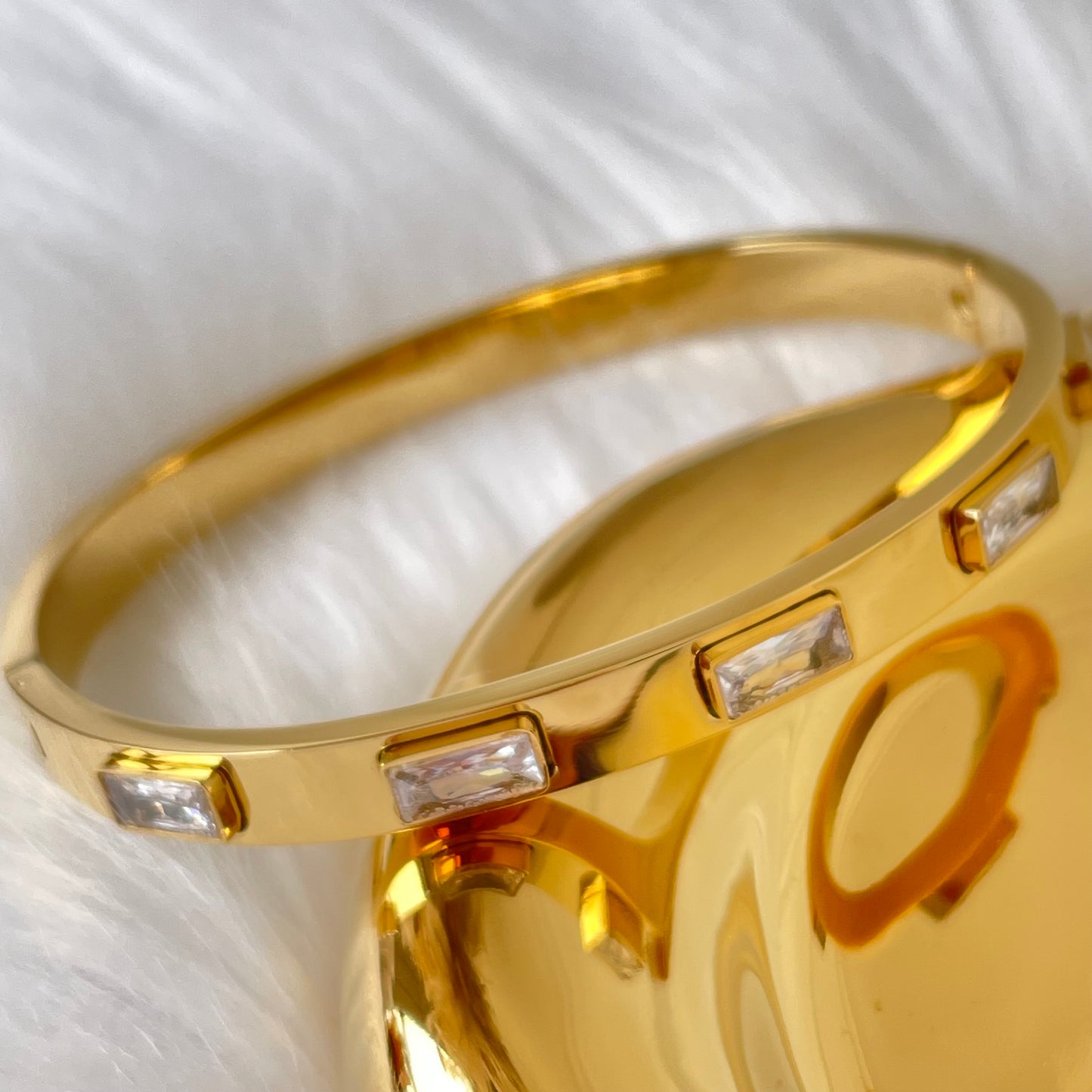 GOLDEN MOMENTS BRACELET