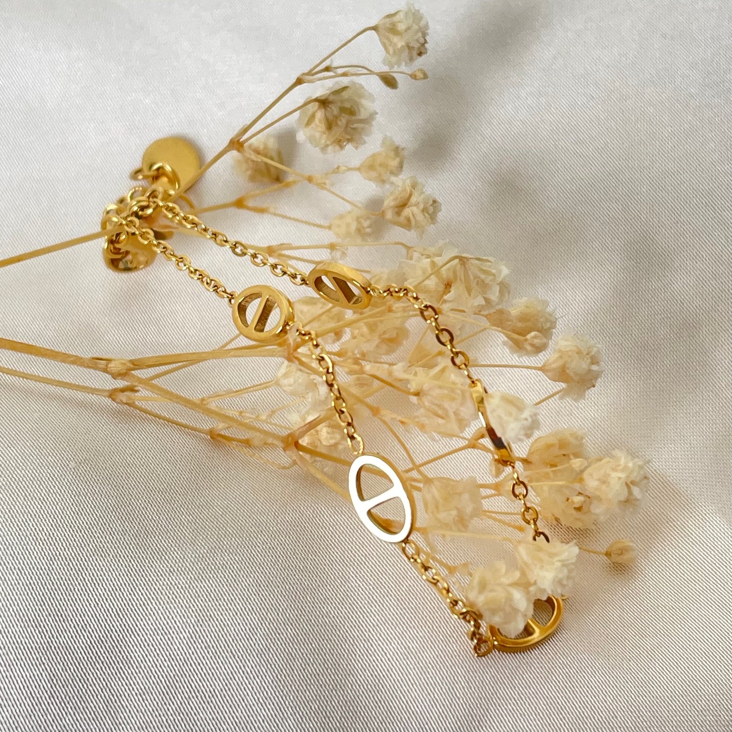 DANCING HEARTS BRACELET