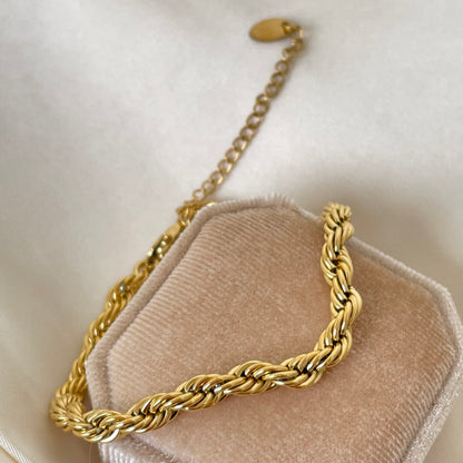 STROLL IN PARADISE BRACELET