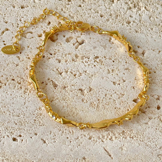TRICKLING STREAM BRACELET