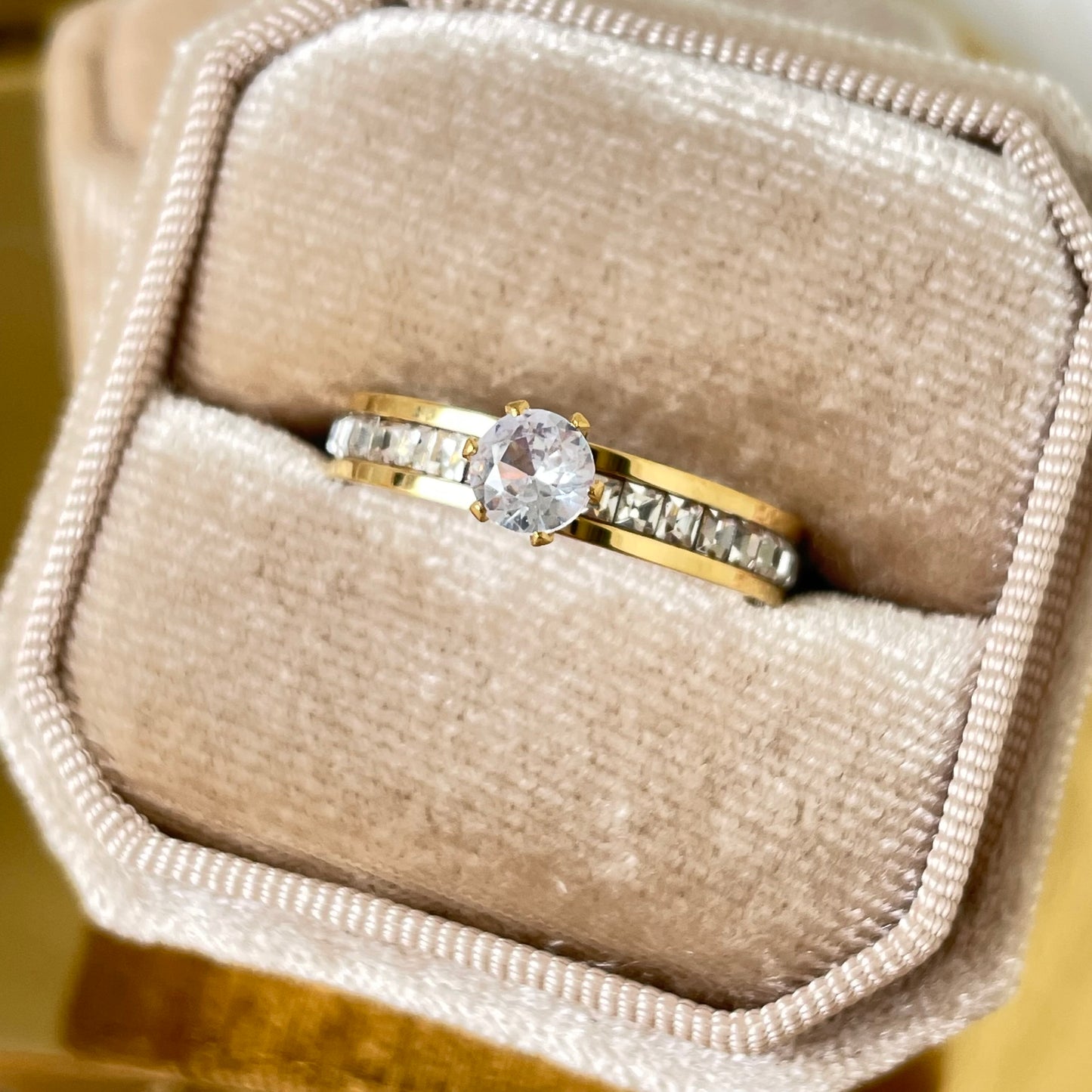 BRILLIANT DREAM RING