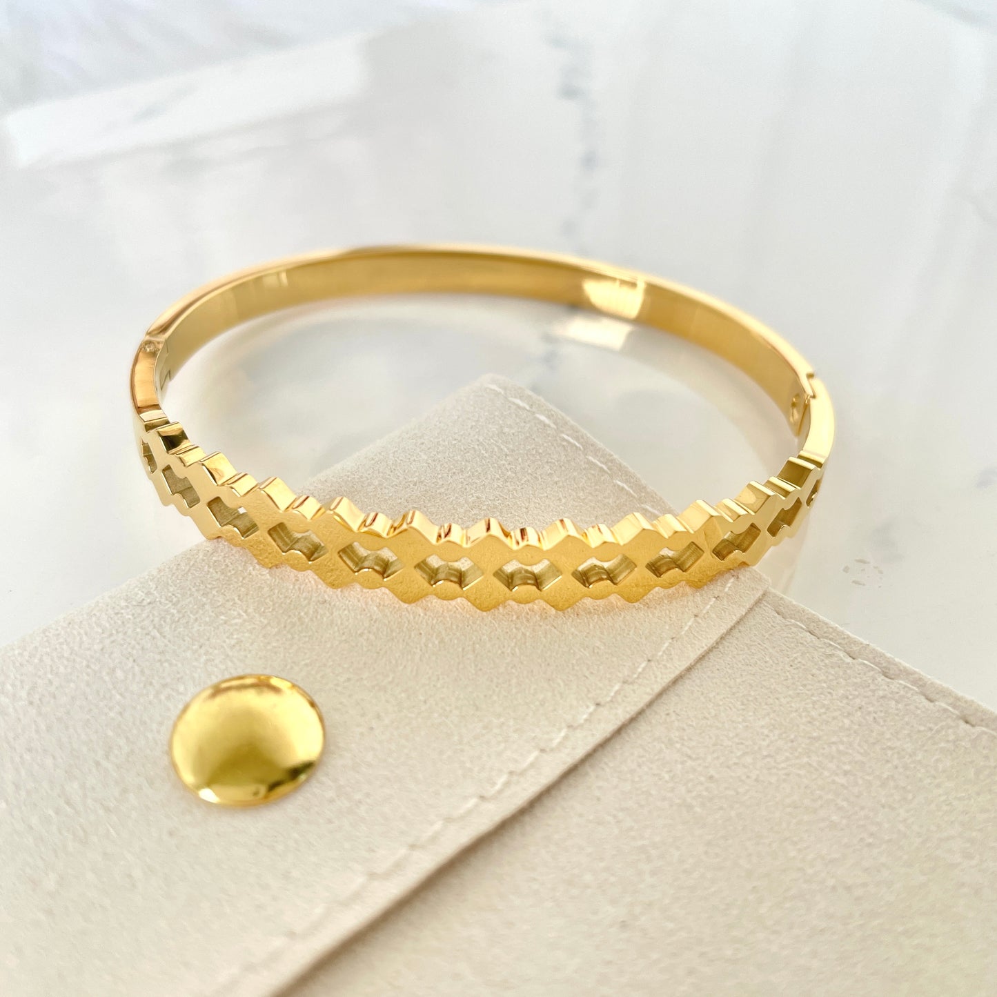 Hollow Double Layer Diamond Bracelet