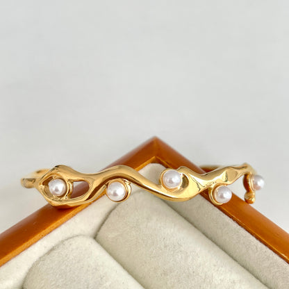 Pearl Irregular Bracelet